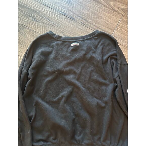 Peanuts Snoopy Free Hugs Black Crewneck Sweatshirt Small Woodstock - Picture 4 of 5